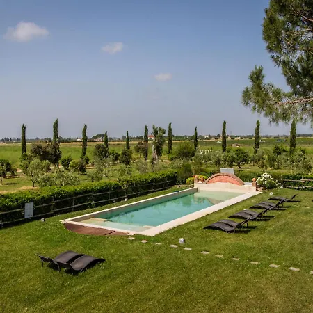 Villa Spacious Holiday In Grosseto With Swimming Pool Bagno Roselle